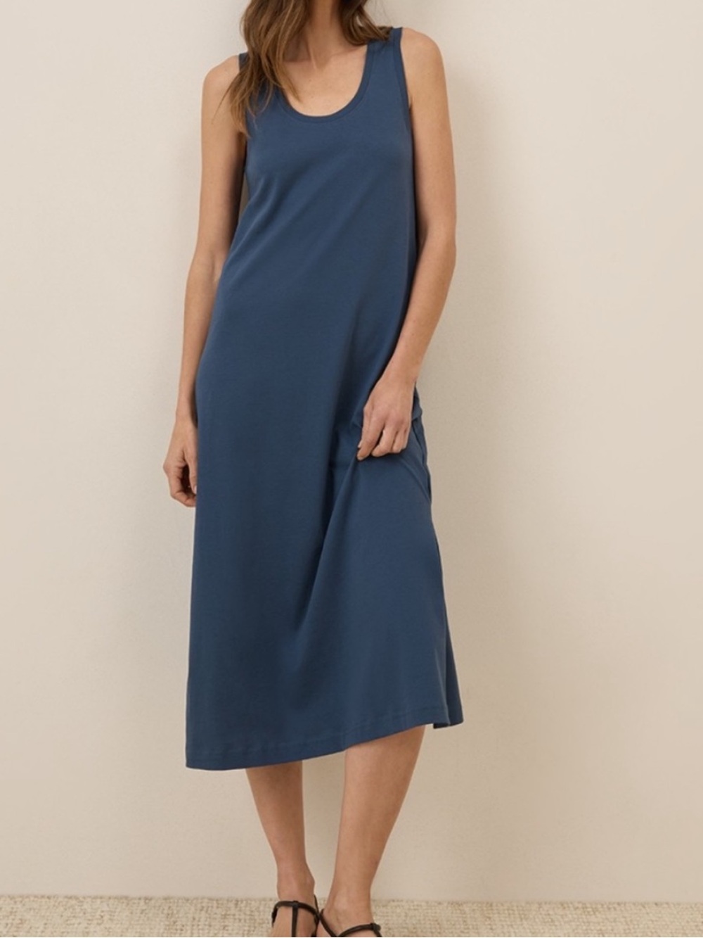 **Read details** Pact Women's French Navy Softspun Tank Midi Dress M